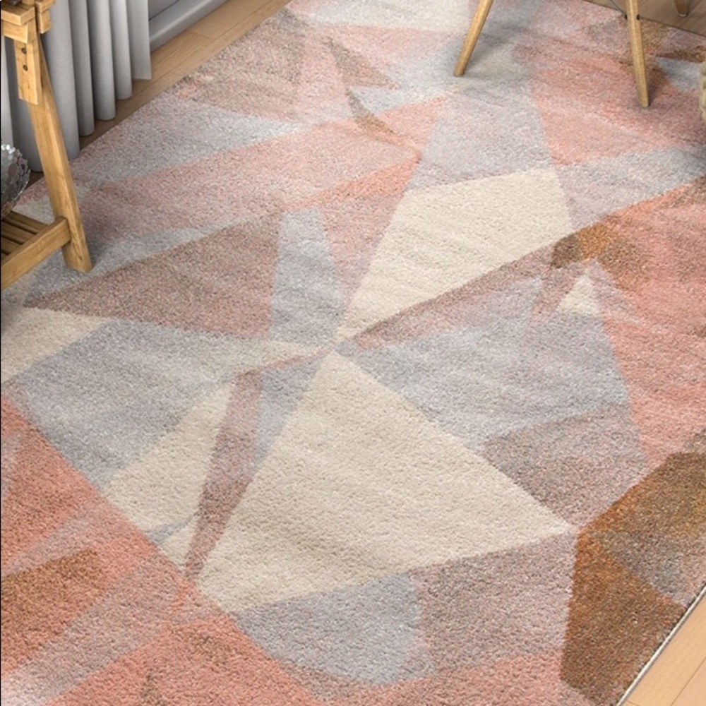 Area rug, geometric pattern
